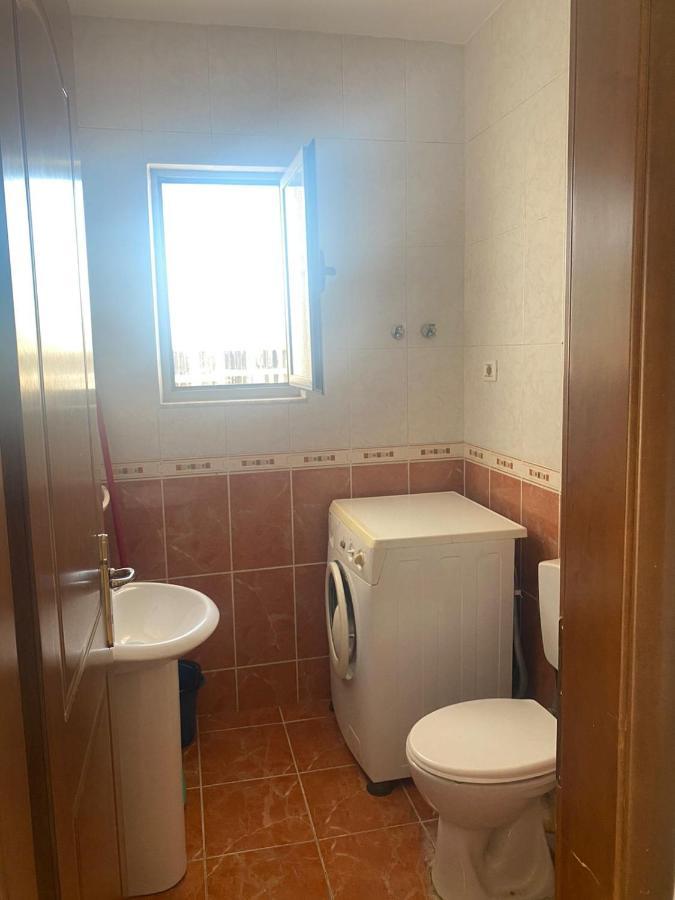Center Of Shkodra Apartment المظهر الخارجي الصورة